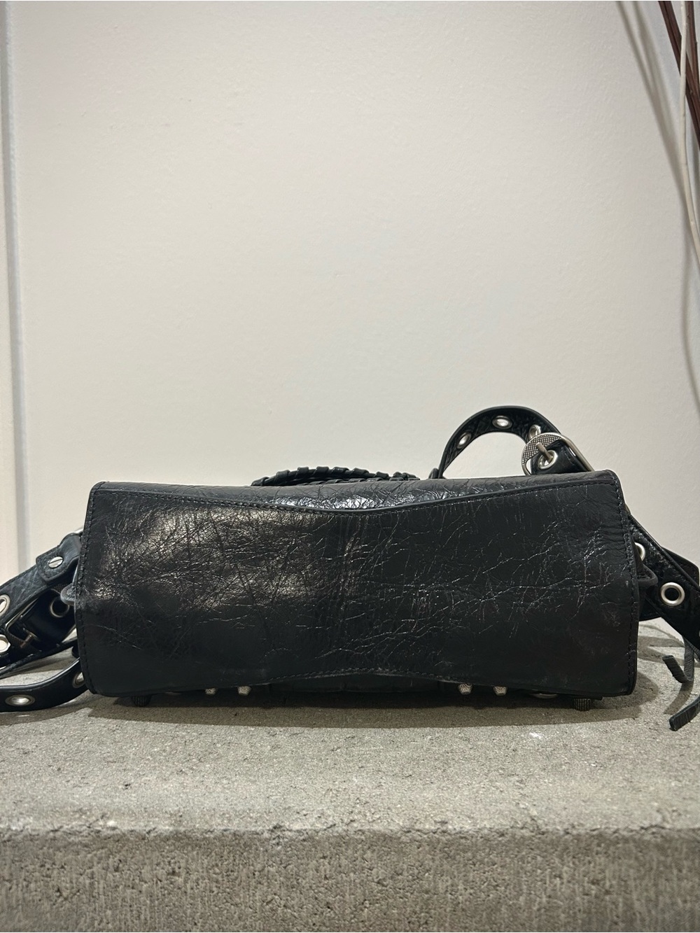 Balenciaga Neo Cagole Black Leather City Hand Bag - Picture 3 of 12